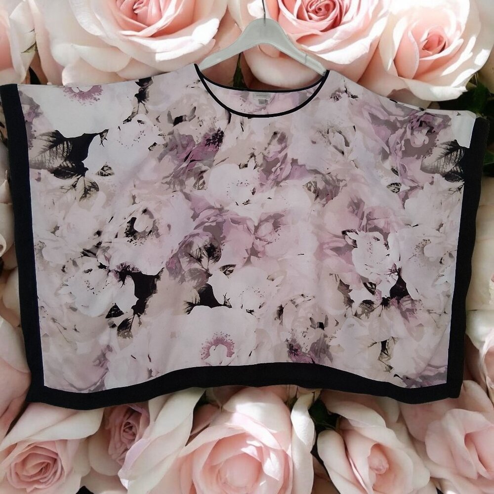 Pink Floral Black Border Blouse Poncho Beach Coverup Batwings Top Sz 18-20 - Picture 7 of 8